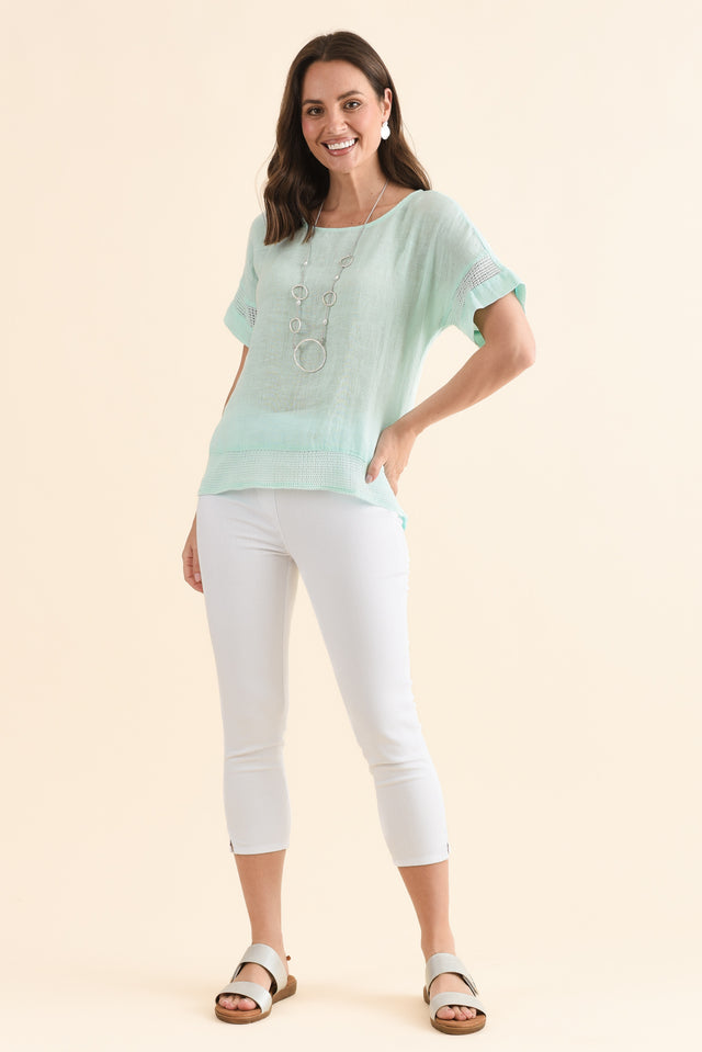 Corinna Sage Linen Top,Full Body,Brunette model,alt text|model:MJ