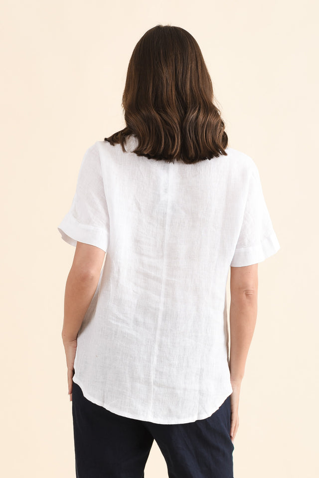 Corinna White Linen Top,Back,Brunette model,alt text|model:MJ image 4