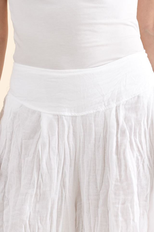 Costello White Crinkle Cotton Pants,Detail,Brunette model,alt text|model:MJ image 6
