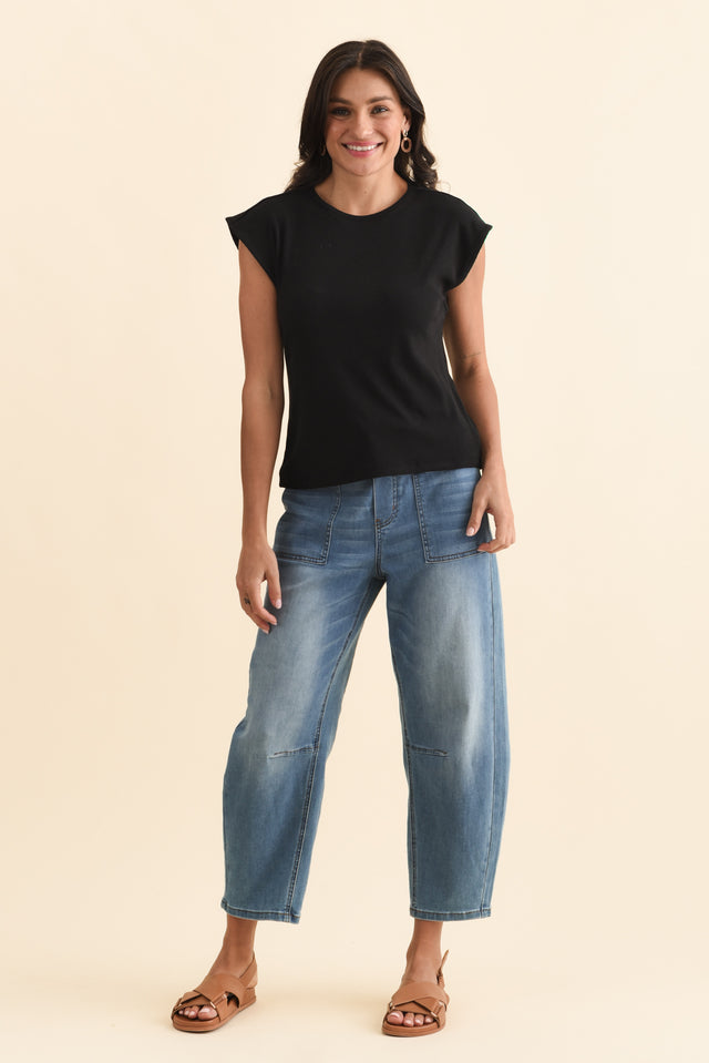 Cuff Black Ribbed Tee,Brunette model,alt text|model:Brontie image 7