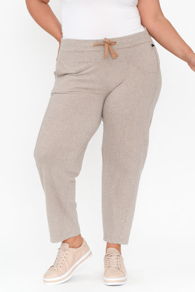 plus-size,curve-bottoms,plus-size-pants,alt text|model:Caitlin;wearing:XXL image 6