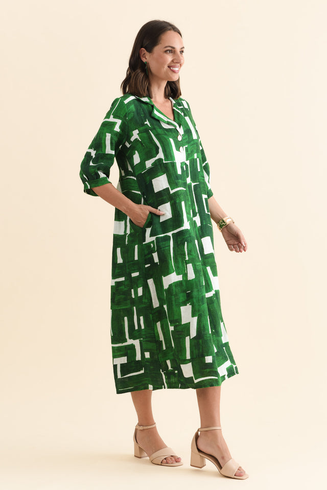 Daria Green Geo Linen Collared Dress,Brunette model,alt text|model:MJ image 4