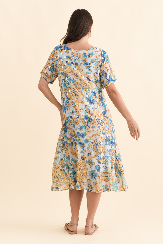 alt text|model:MJ image 4