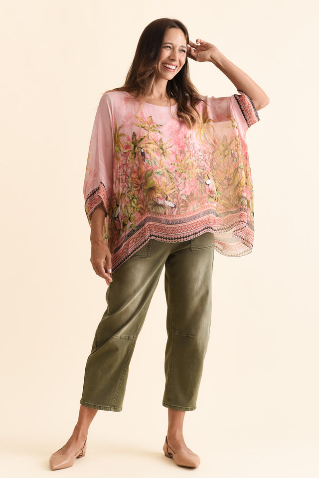 alt text|model:Cara image 6