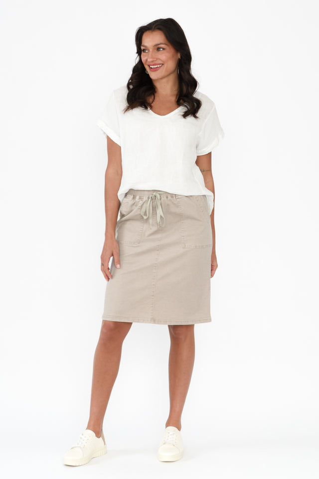 alt text|model:Brontie image 7