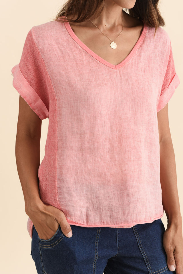 alt text|model:Cara image 7