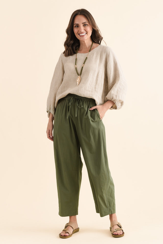 Drift Khaki Barrel Drawstring Pants,Full Body,Brunette model,alt text|model:MJ image 2