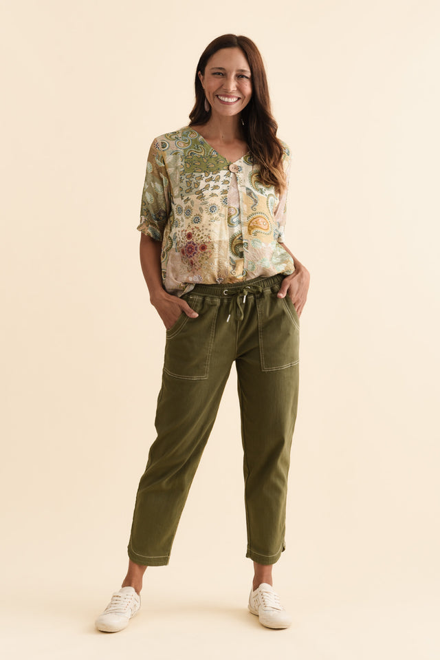 alt text|model:Cara image 6