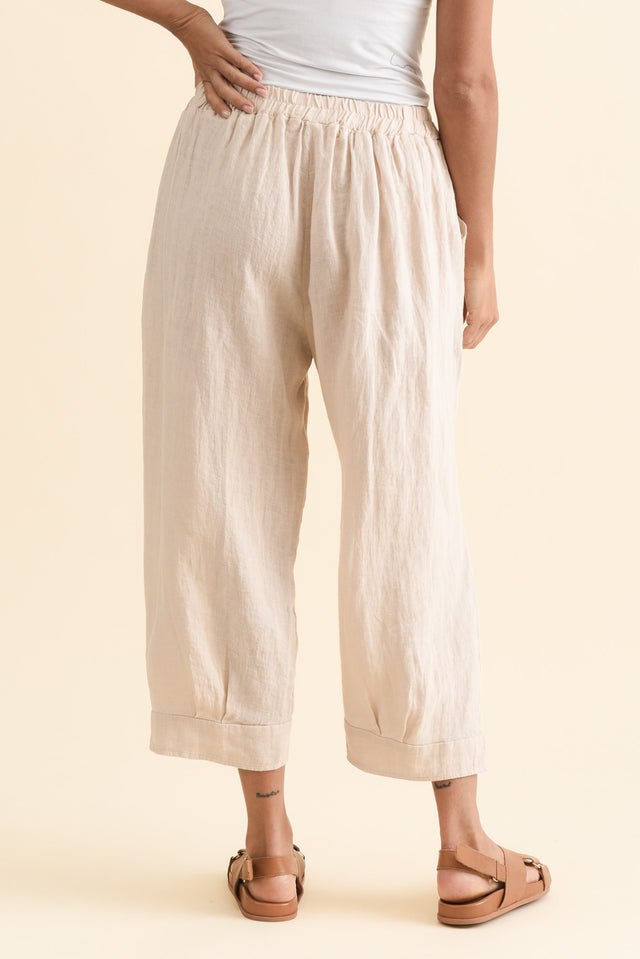 alt text|model:Brontie image 5