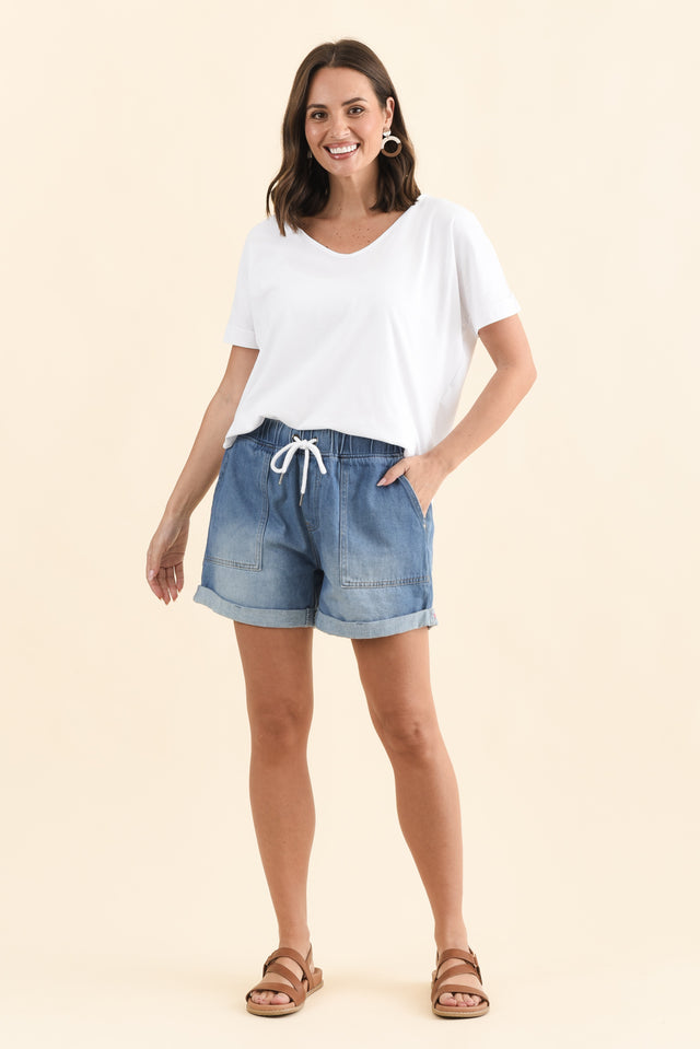 Emma Blue Denim Relaxed Shorts,Brunette model,alt text|model:MJ image 8