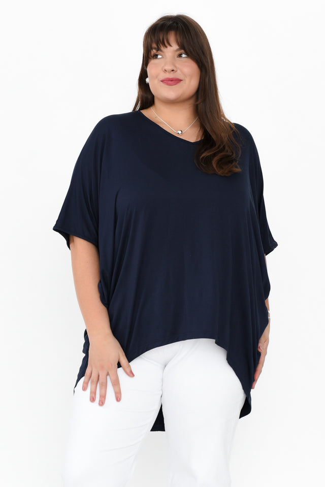 plus-size,curve-basics,curve-tops,plus-size-sleeved-tops,plus-size-tunics,plus-size-basic-tops,plus-size-work-edit,alt text|model:Gabby