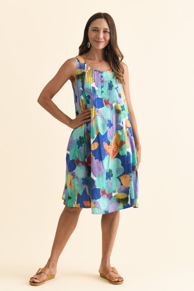 alt text|model:Cara image 7