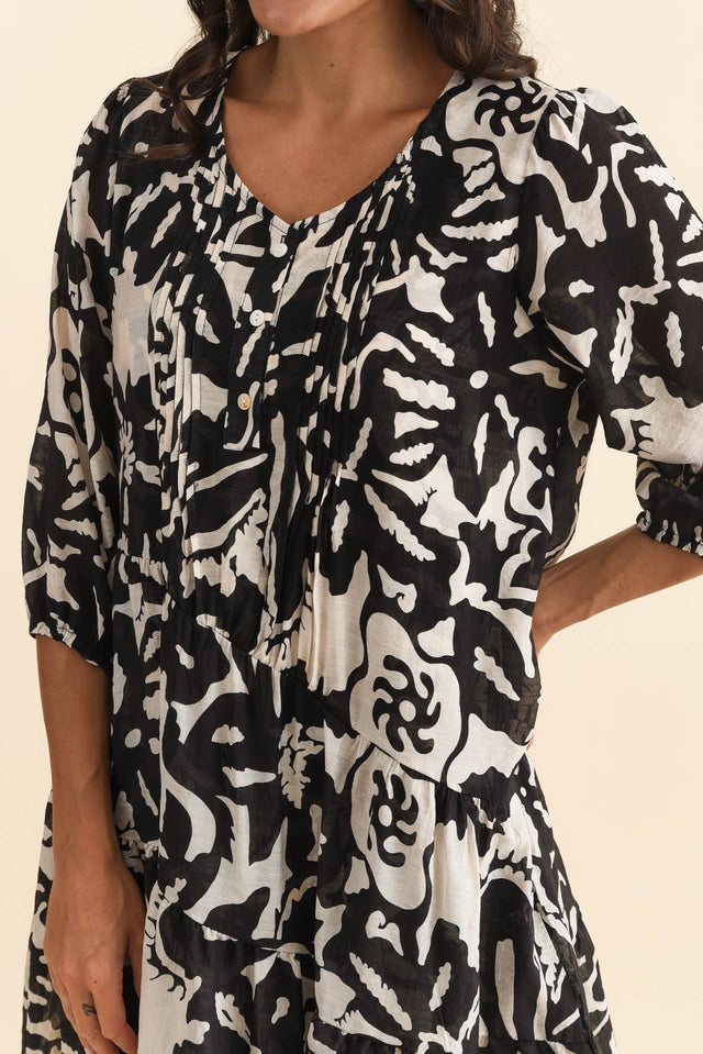 alt text|model:Brontie image 7