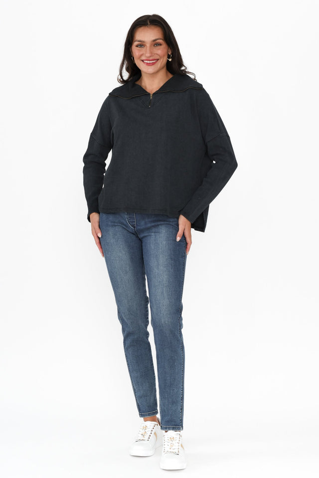 Etna Black Half Zip Sweatshirt,Brunette model,alt text|model:Brontie image 3