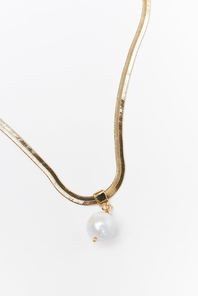 Eulinda Gold Pearl Pendant Necklace