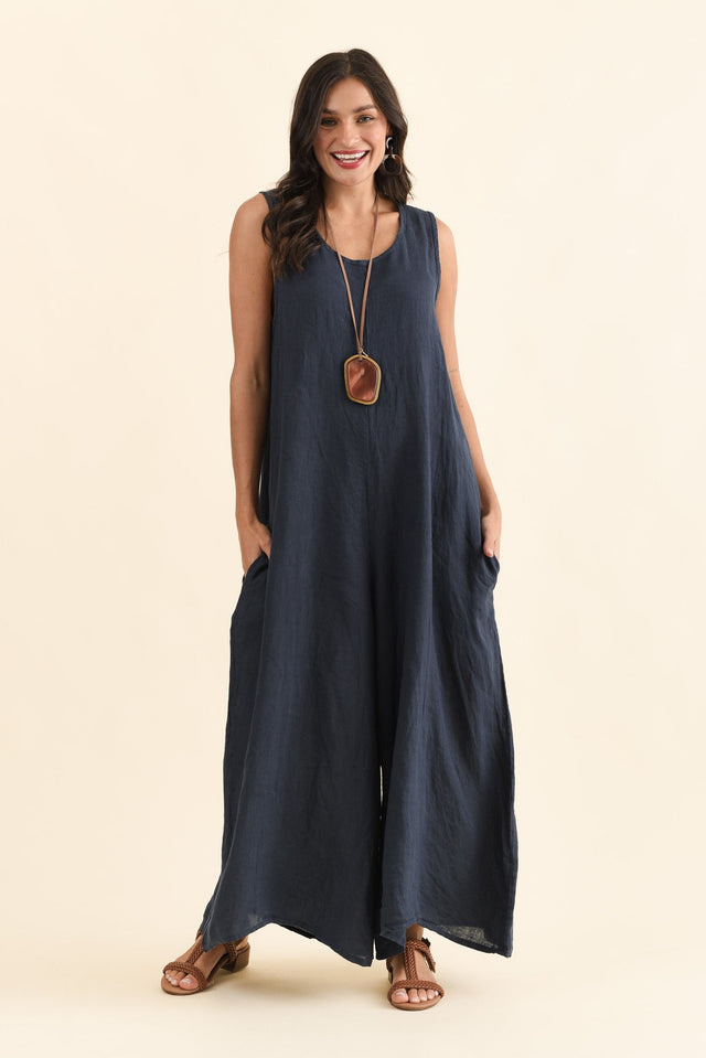 Fay Navy Linen Jumpsuit,Full Body,Brunette model,alt text|model:Brontie image 3