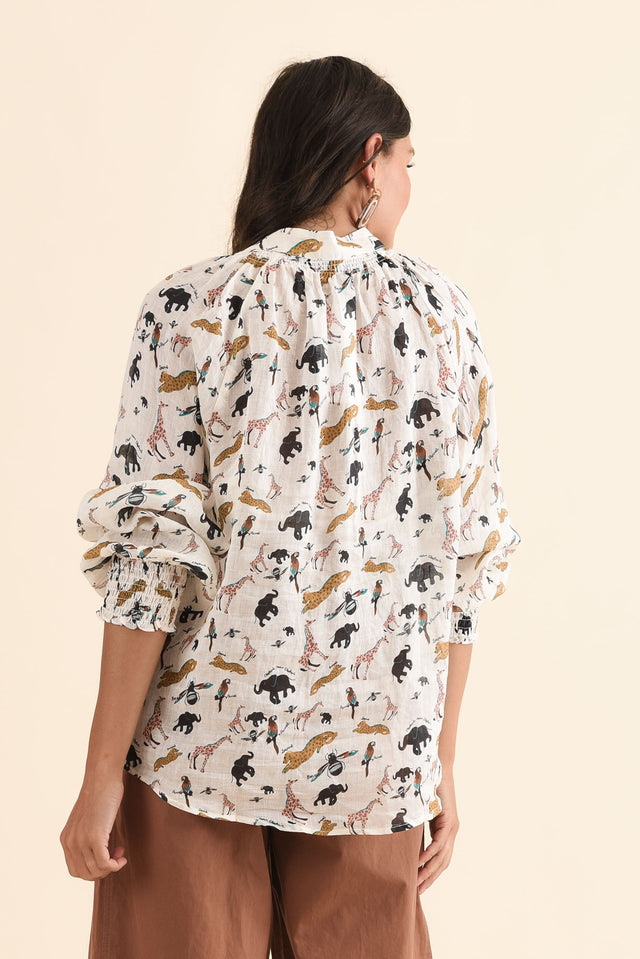 Faya White Safari Linen Blouse,Back,Brunette model,alt text|model:Brontie image 4