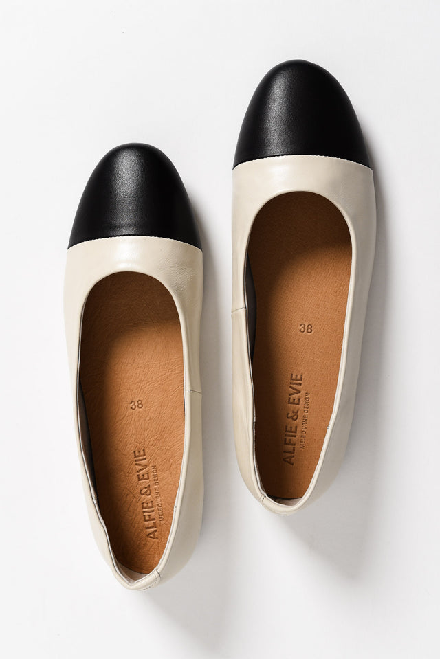 Flying Cream Contrast Leather Ballet Flat