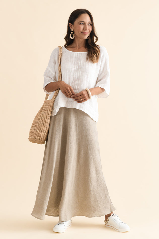 Sottana Beige Linen Maxi Skirt,Brunette model,alt text|model:Cara image 3