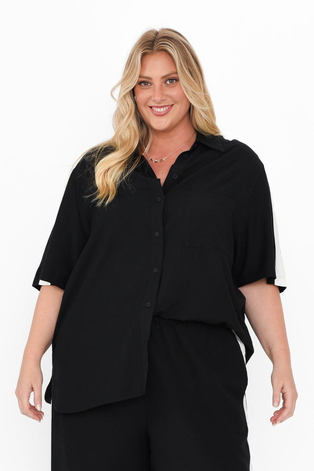 plus-size,curve-tops,plus-size-shirts,plus-size-work-edit,alt text|model:Caitlin image 9