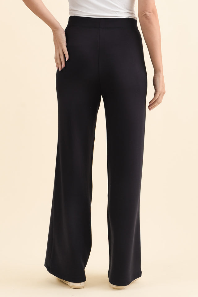Freedom Dark Navy Wide Leg Pants,Brunette model,alt text|model:MJ image 4