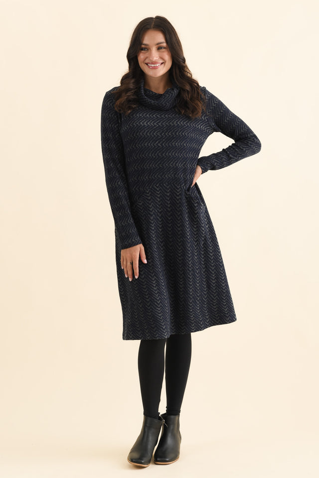 Grenadine Navy Cotton Knit Dress,Brunette model,alt text|model:Brontie image 7