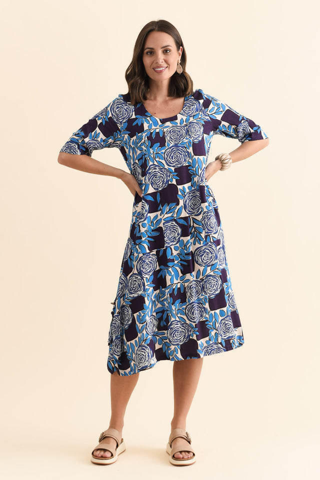 Hailee Navy Flower Linen Cotton Dress,Brunette model,alt text|model:MJ image 7