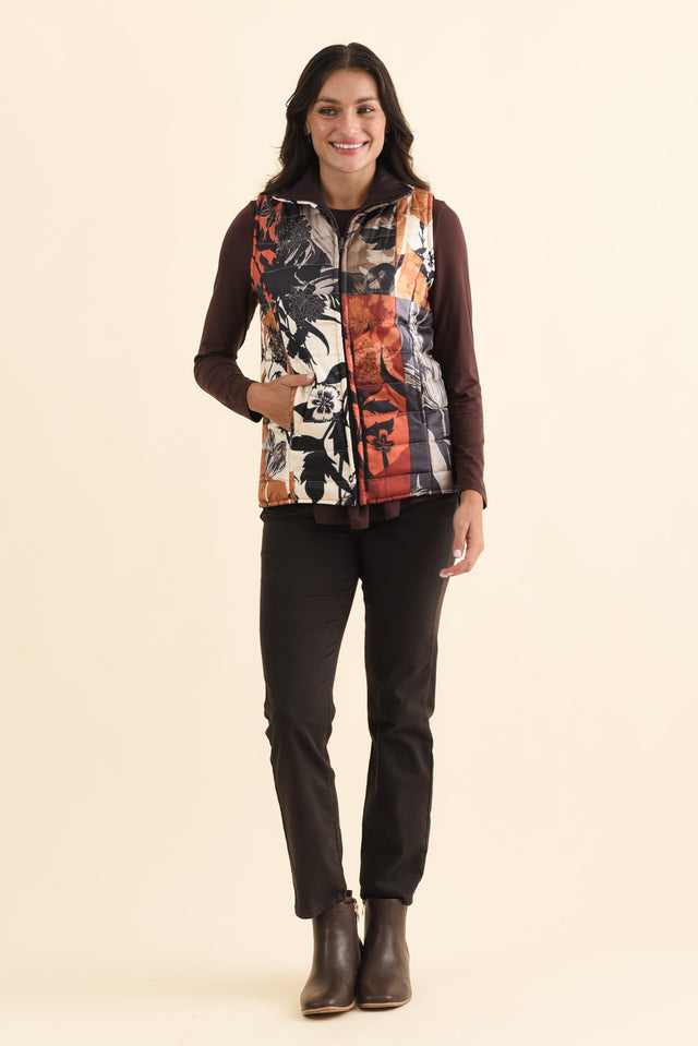 alt text|model:Brontie image 6