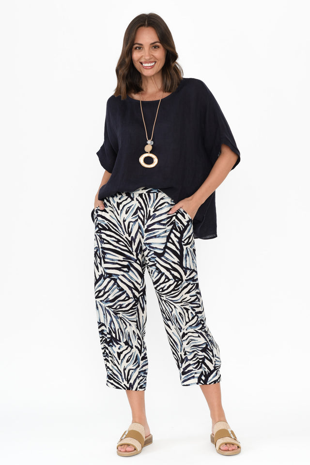 alt text|model:MJ image 3