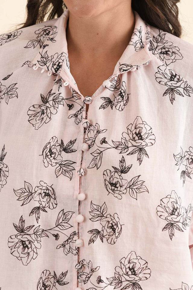 Hamilton Pink Floral Linen Blouse,Detail,Brunette model,alt text|model:Brontie image 5