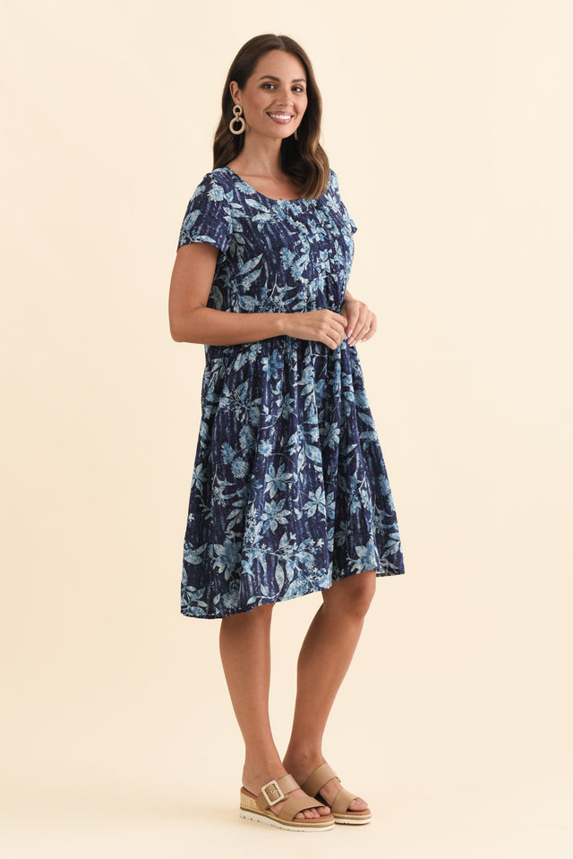 alt text|model:MJ image 3