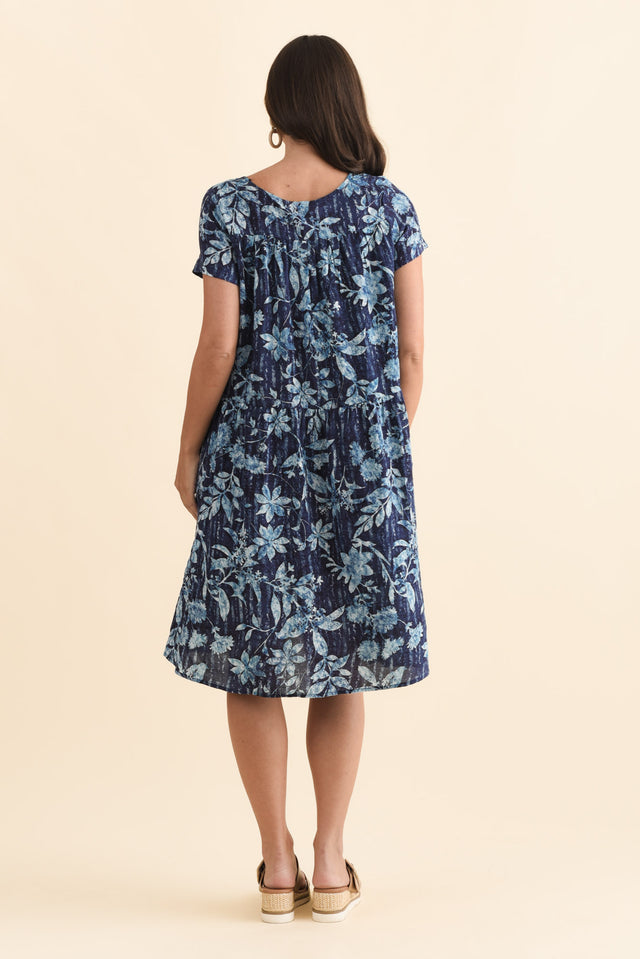 alt text|model:MJ image 4