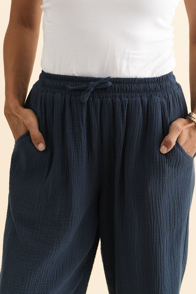 alt text|model:Cara image 6