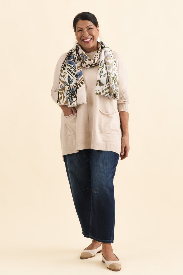 Helsinki Beige Knit Pocket Jumper,Brunette model,alt text|model:Pilita image 10