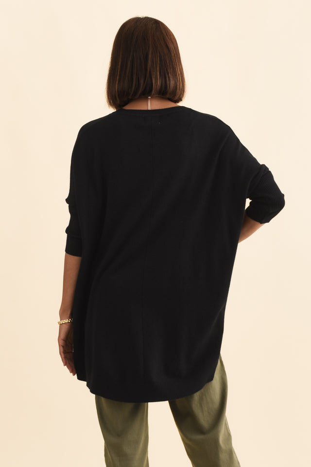 alt text|model:Cara image 5