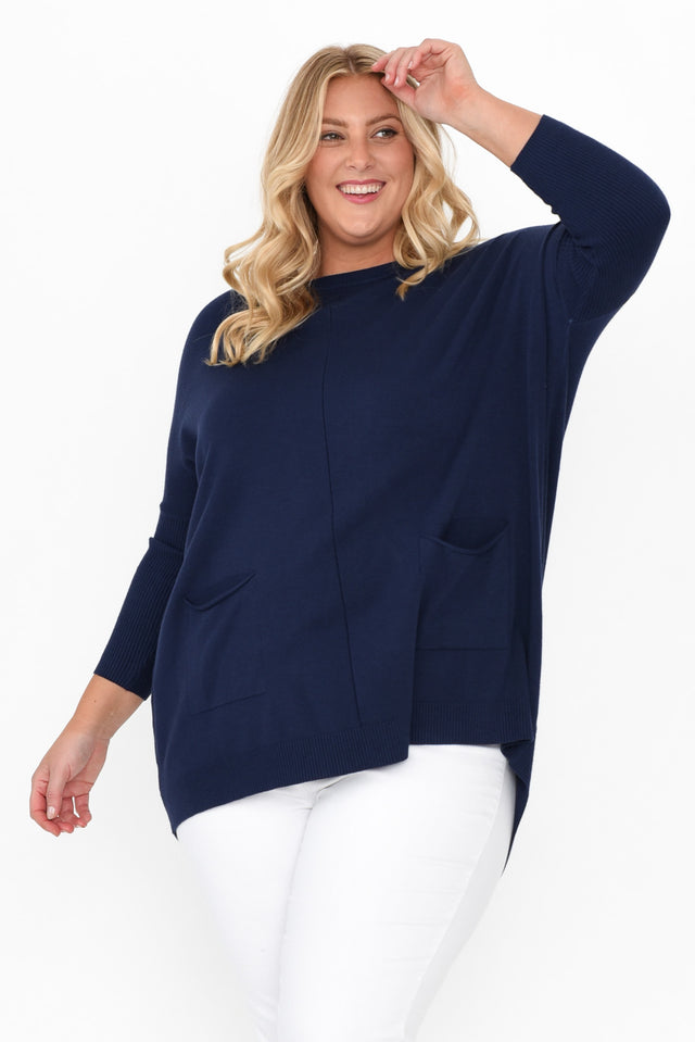 plus-size,curve-tops,plus-size-sleeved-tops,plus-size-winter-clothing,curve-knits-jackets,plus-size-jumpers,alt text|model:Caitlin;wearing:L/XL image 8