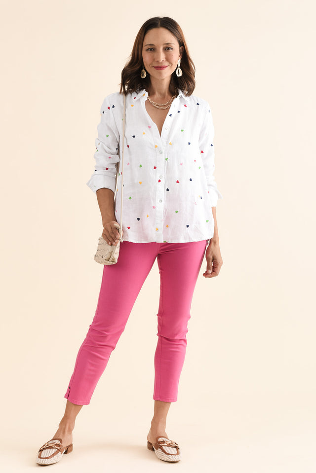 Henne White Heart Linen Shirt,Full Body,Brunette model,alt text|model:Cara image 2