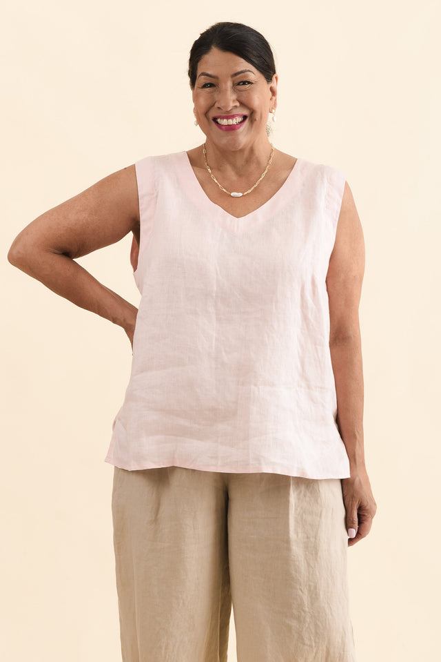 Inez Blush Linen Tank,Front,Brunette model,alt text|model:Pilita image 9