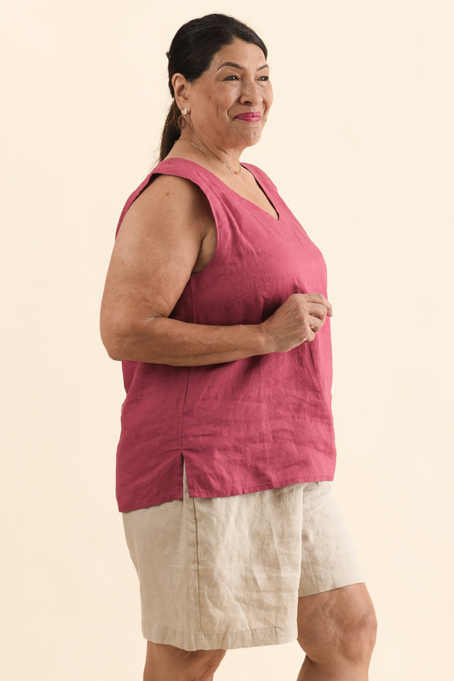 Inez Pink Linen Tank,Side,Brunette model,alt text|model:Pilita image 10