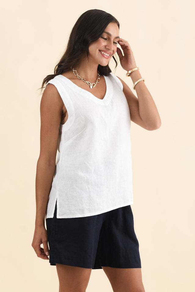 Inez White Linen Tank,Brunette model,alt text|model:Brontie image 3