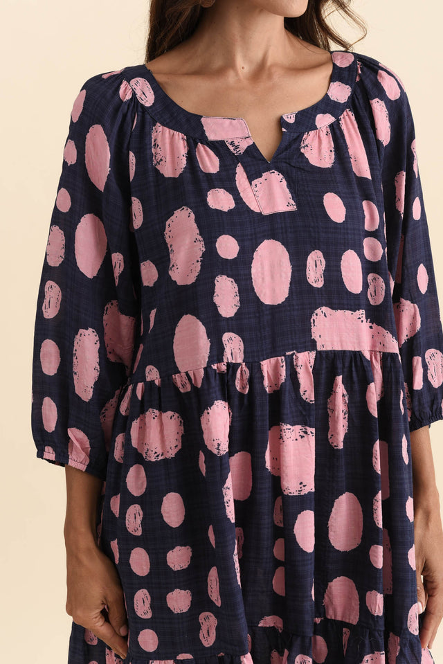 alt text|model:Cara image 5