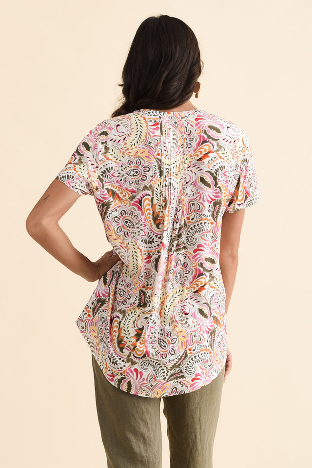 alt text|model:Brontie image 4