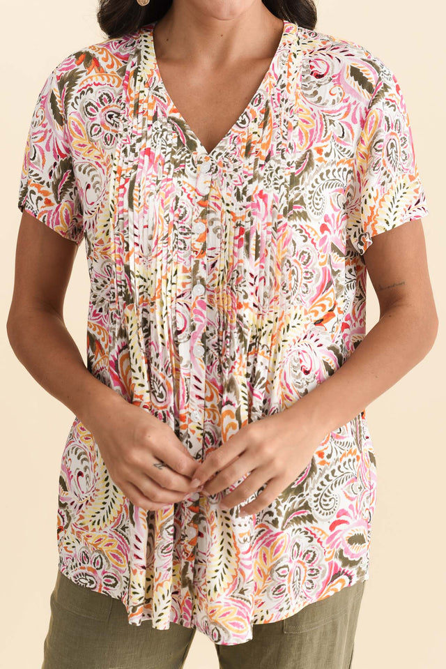 alt text|model:Brontie image 5