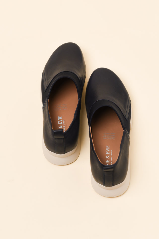 Jamaica Navy Leather Loafer image 4