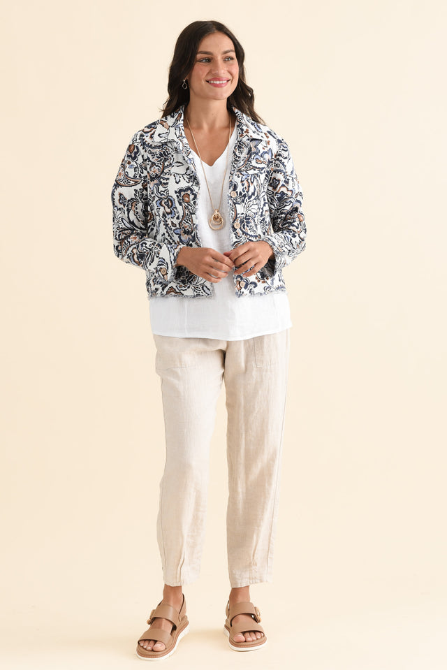 Jamie Cream Paisley Linen Blend Jacket,Full Body,Brunette model,alt text|model:Brontie image 6