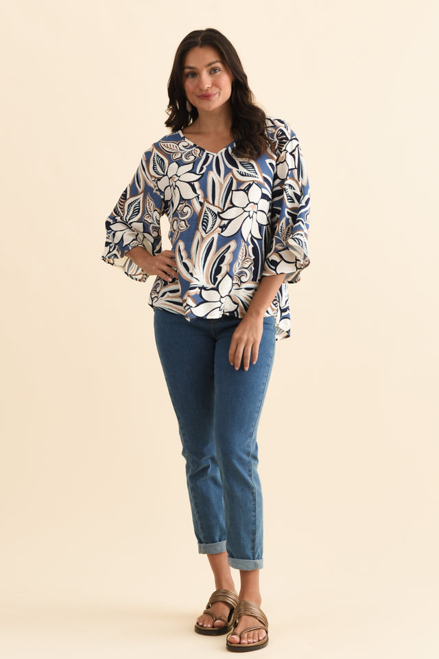 Janelle Blue Abstract V Neck Top,Brunette model,alt text|model:Brontie image 3