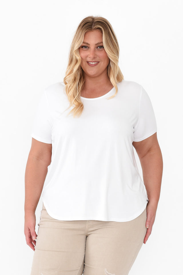 plus-size,curve-basics,curve-tops,plus-size-basic-tops,alt text|model:Caitlin