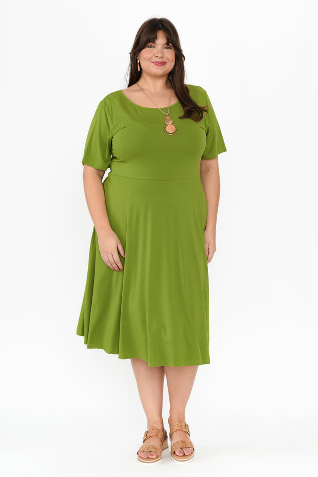 plus-size,curve-dresses,plus-size-midi-dresses,plus-size-bamboo-dresses,alt text|model:Gabby image 7