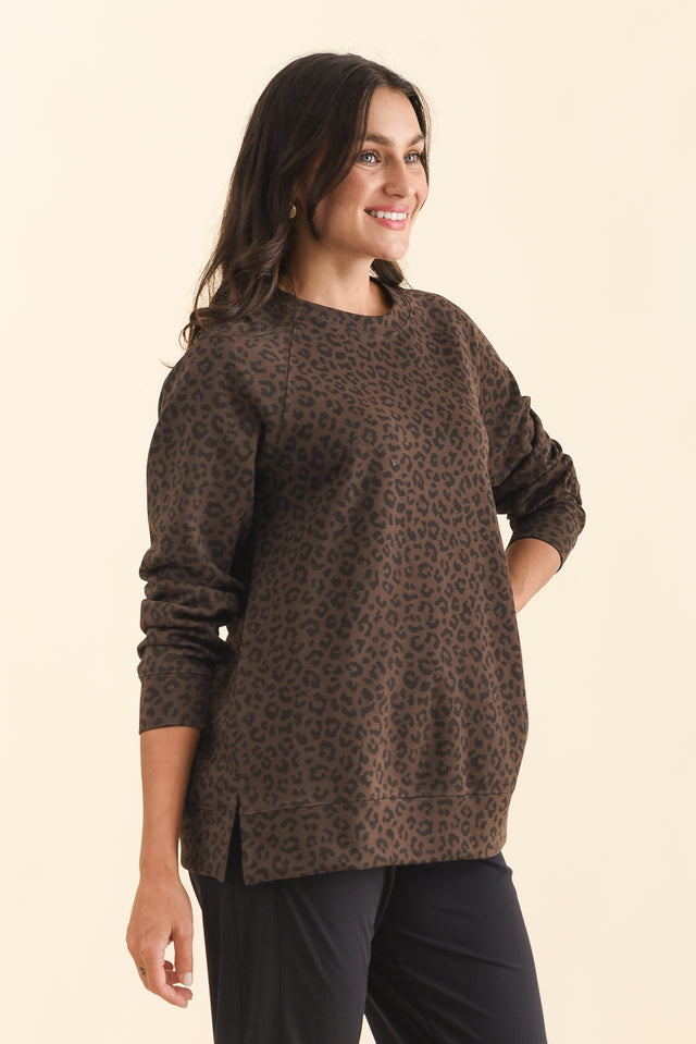 alt text|model:Brontie image 3