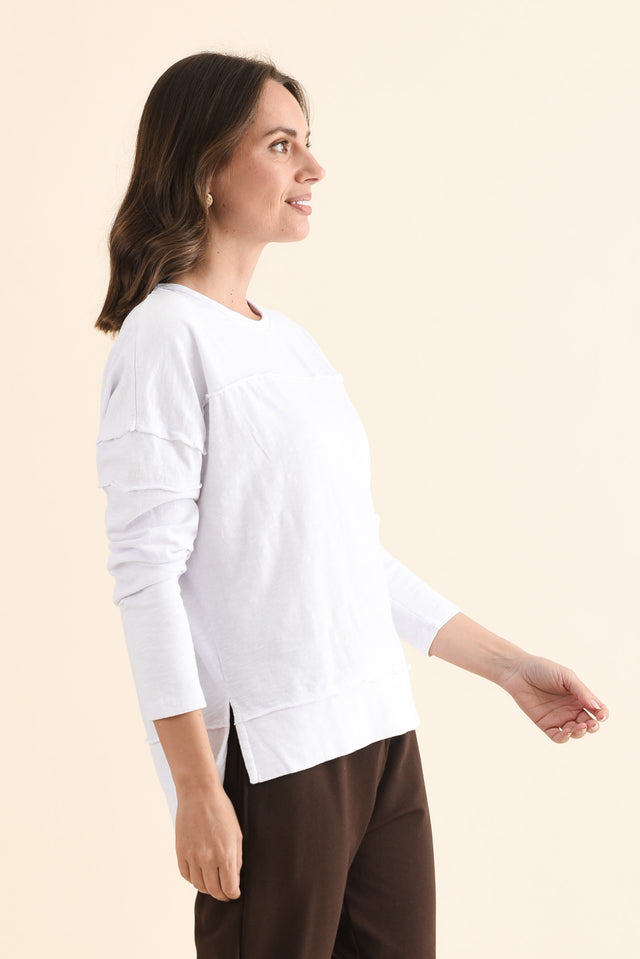 Jayne White Cotton Throw On Top,Side,Brunette model,alt text|model:MJ image 5